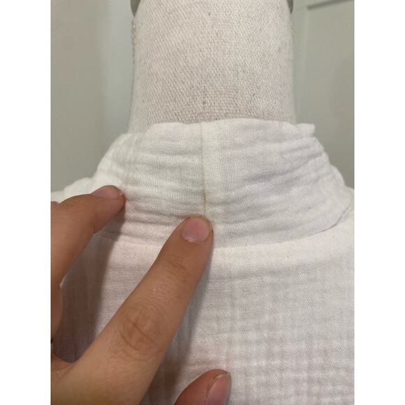 Natalie Busby Top in White - Picture 4 of 6